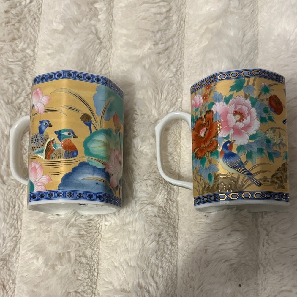 Elegant vintage Floral Bird Mugs - set of two.